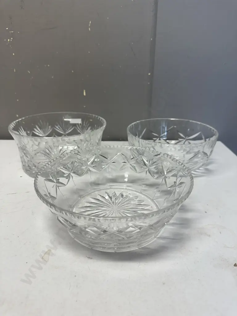 Selection Of Vintage Crystal Bowls x3  Image 1++