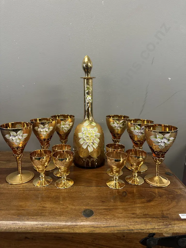 Murano 24 kt Gold/Amber Coloured Decanter With Six Wine & Six Sherry  Glasses  Image 1++