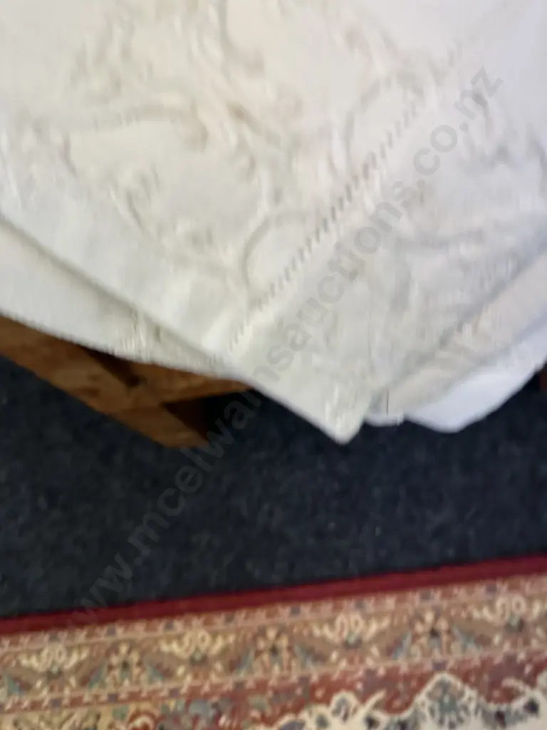 Linen & More Cream Coverlet L245 W200cm. Image 1++