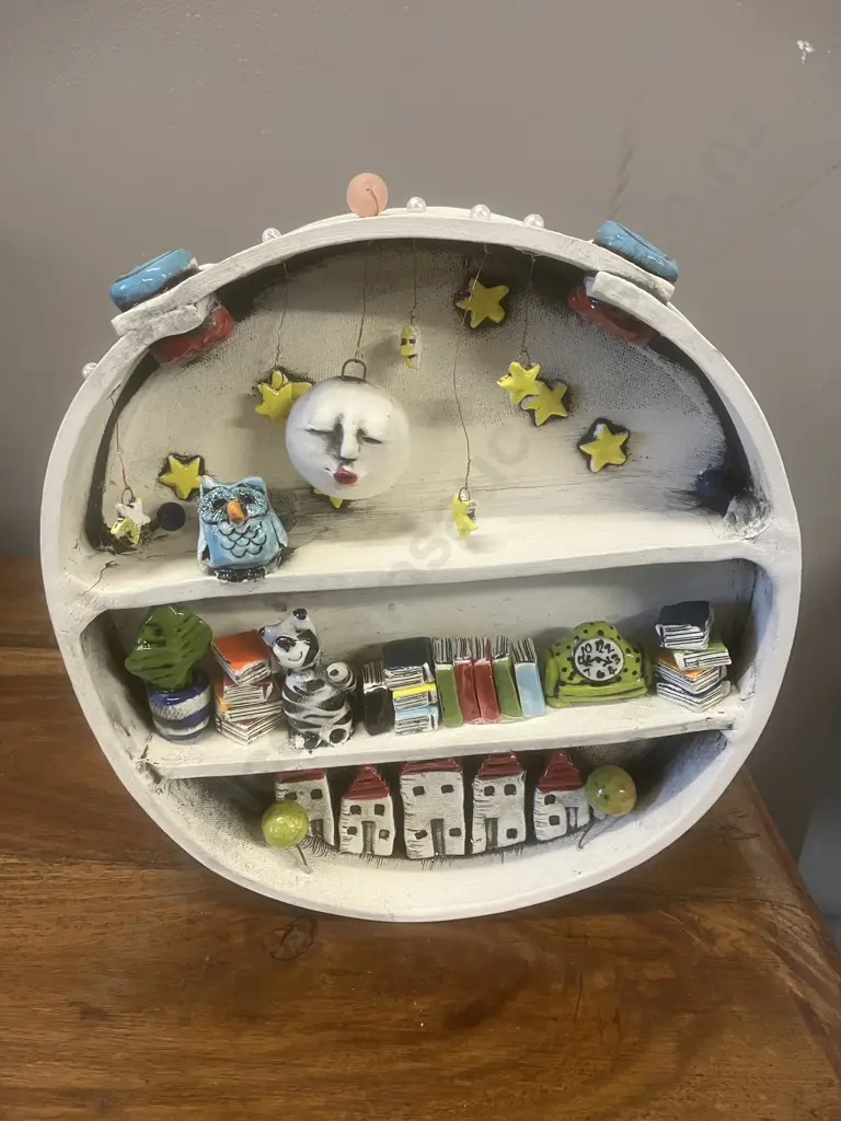Signed Ceramic Diorama. 21 x 4cm Image 1++