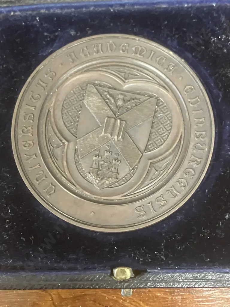 1920's Edinburgh University (Scotland) Bronze Academic Achievement Medals In Original Cases. Dia 5cm Image 1++