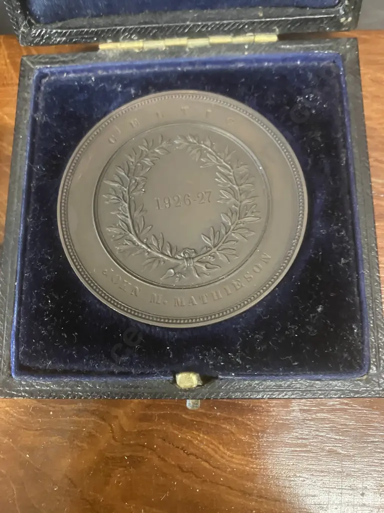 1920's Edinburgh University (Scotland) Bronze Academic Achievement Medals In Original Cases. Dia 5cm Image 1++