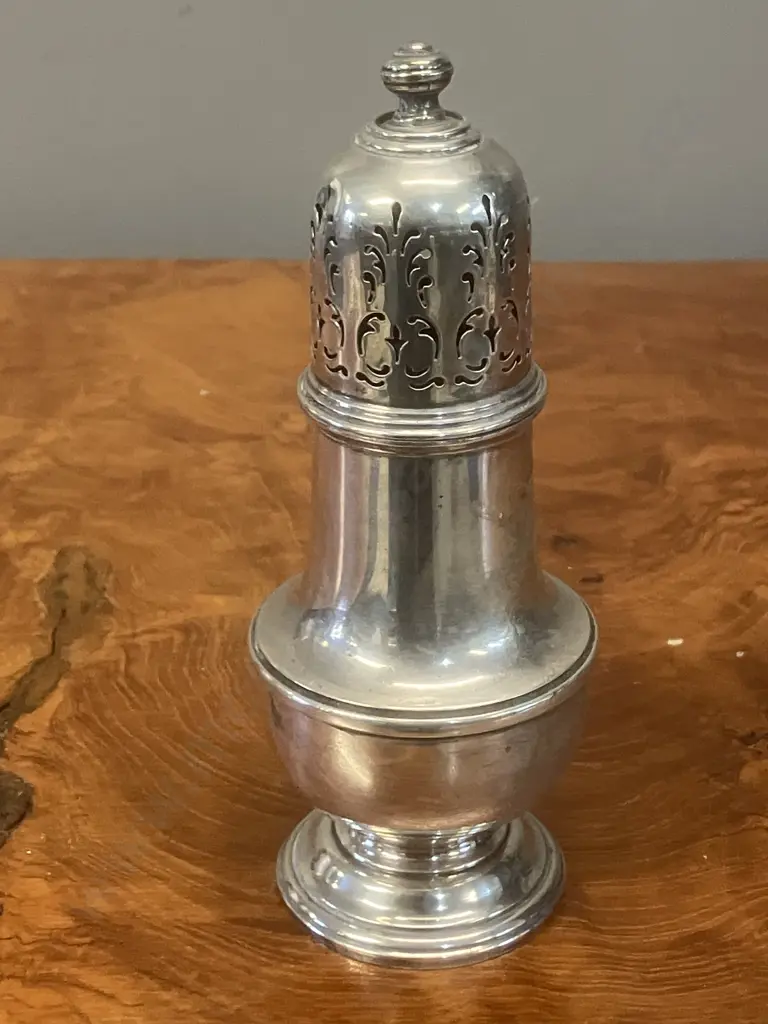 Antique Sterling Silver Sugar Caster Hallmarked William Suckling Ltd Birmingham 1936 (120 Grams) Image 1++