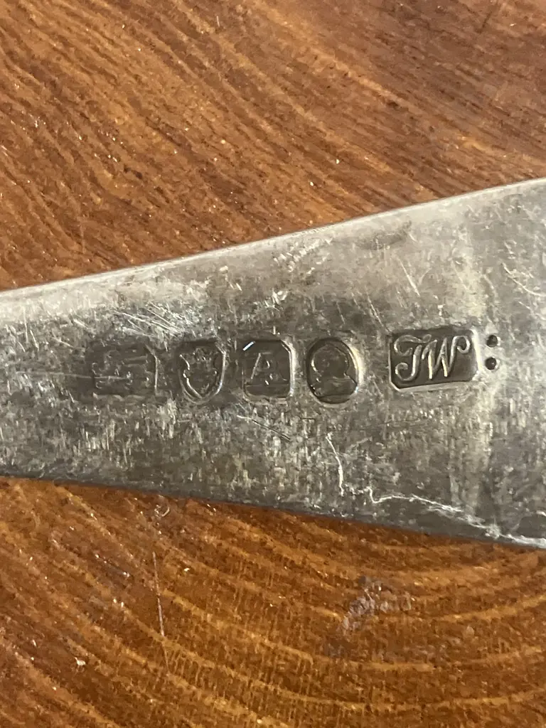 Thomas Wallis ll Georgian Sterling Silver Tablespoon Hallmarked City of London 1796. (60.4 Grams) Image 1++