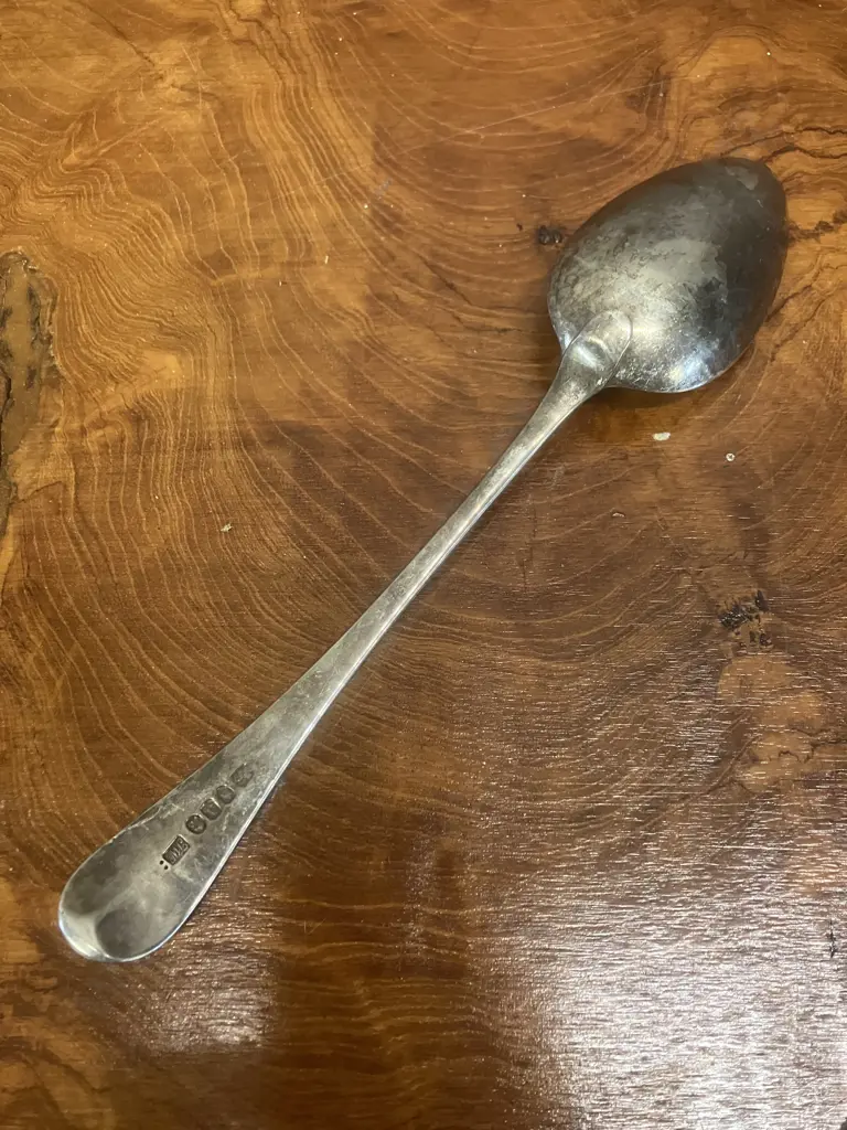 Thomas Wallis ll Georgian Sterling Silver Tablespoon Hallmarked City of London 1796. (60.4 Grams) Image 1++