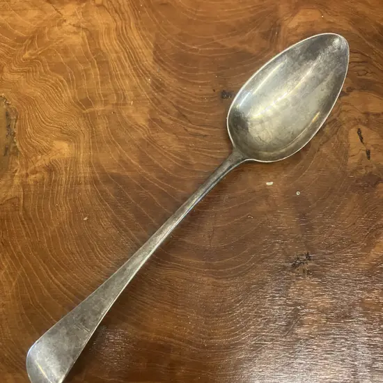 Thomas Wallis ll Georgian Sterling Silver Tablespoon Hallmarked City of London 1796. (60.4 Grams)