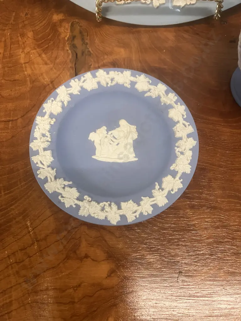 Wedgwood Jasperware Blue With White Small Urn & Round Trinket Dish. Wedgwood Embossed Queens Ware Plate Dia 27cm Image 1++