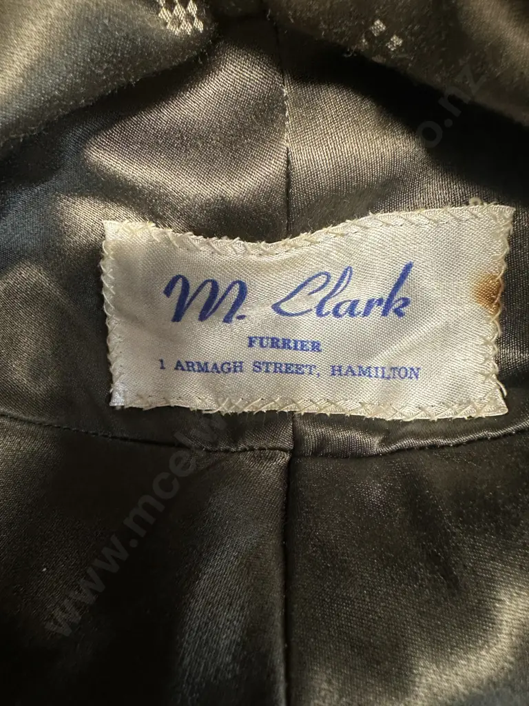 Vintage Mar Mink Stole By D.L Ellis Fashion Furs Ltd  Image 1++