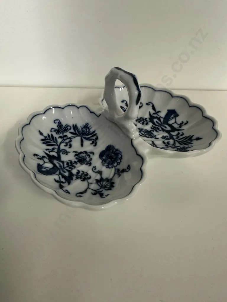 Vintage Blue Danube Two Sided Scallop Nut Dish With Handle Image 1++