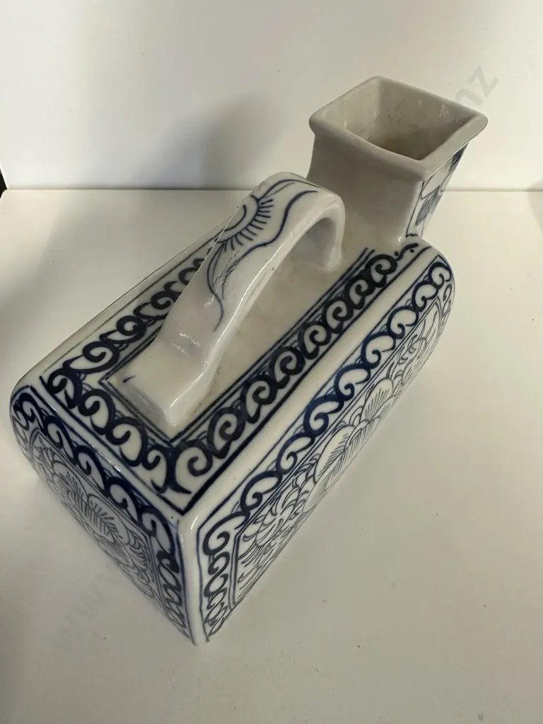 Blue & White Ewer Image 1++