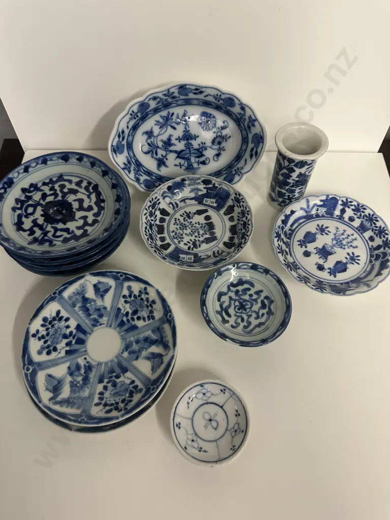 Selection Of Blue & White China Items Image 1++