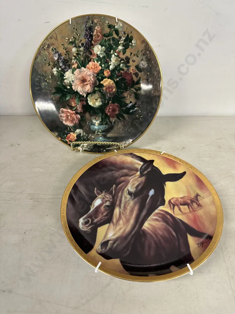 Collectors Plates Including Royal Doulton Signed Albert Willams 'Classic Florals' & Hackett American Kellys Stable  Image 1++