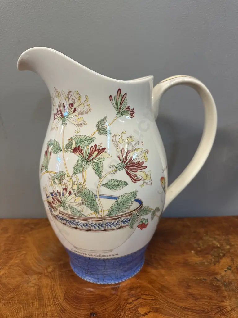 Wedgwood Sarahs Garden Honey Suckle Pitcher/Vase H30cm. Image 1++