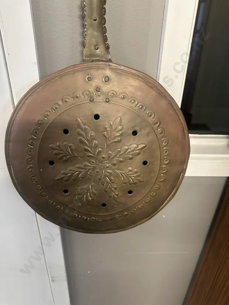 Antique Copper Bed Warming Pan Image 1++