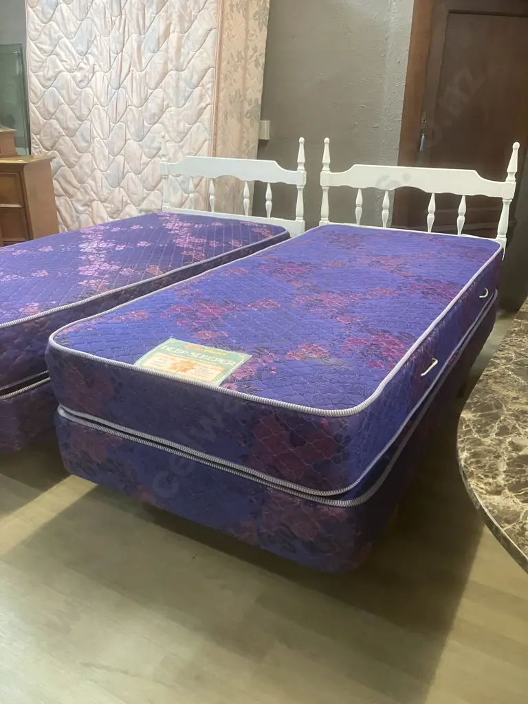 Pair of Single Sleepyhead Deep Sleeper Beds With White Colonial Style Headboards Image 1++