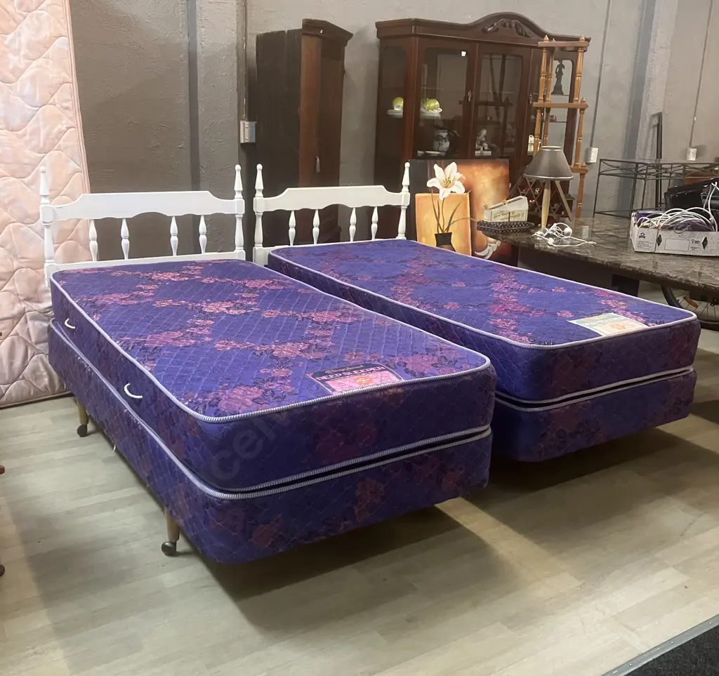 Pair of Single Sleepyhead Deep Sleeper Beds With White Colonial Style Headboards Image 1++
