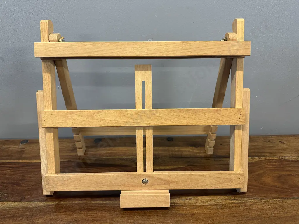 Wooden Easel H36 W45cm. Image 1++