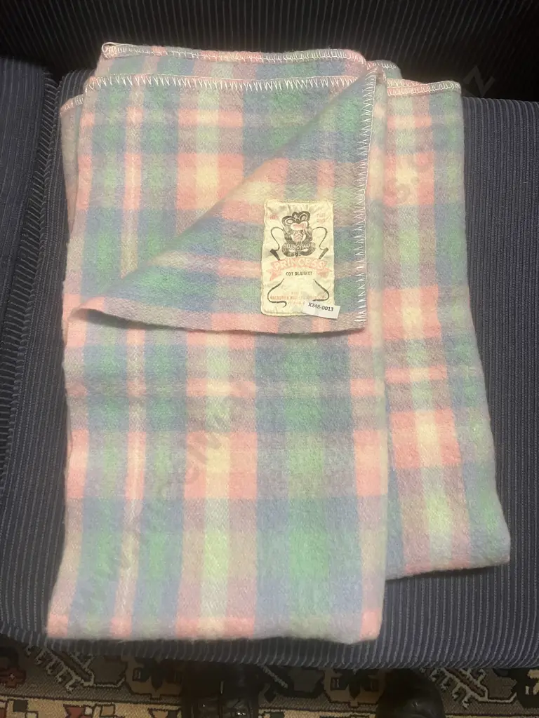 Tiki Label Soft Pastel Onehunga Princess Pure New Zealand Wool Cot Blanket Image 1++