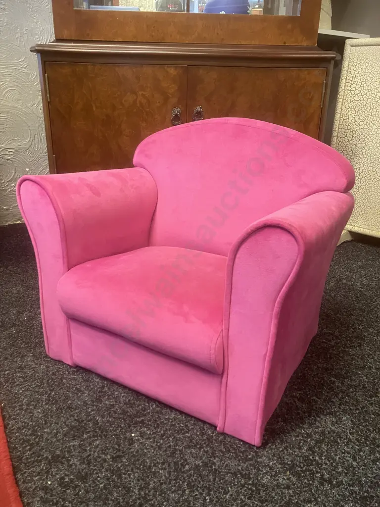 G & G (George & Grace) Childs Daniel Sofa Chair Rose Image 1++