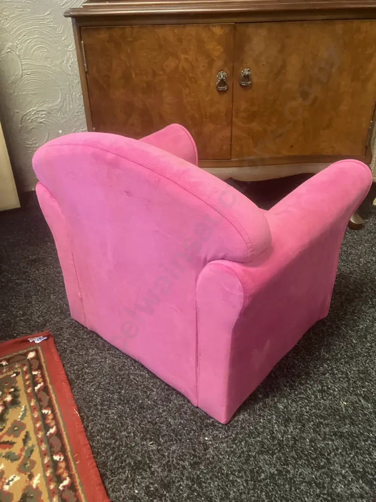 G & G (George & Grace) Childs Daniel Sofa Chair Rose Image 1++