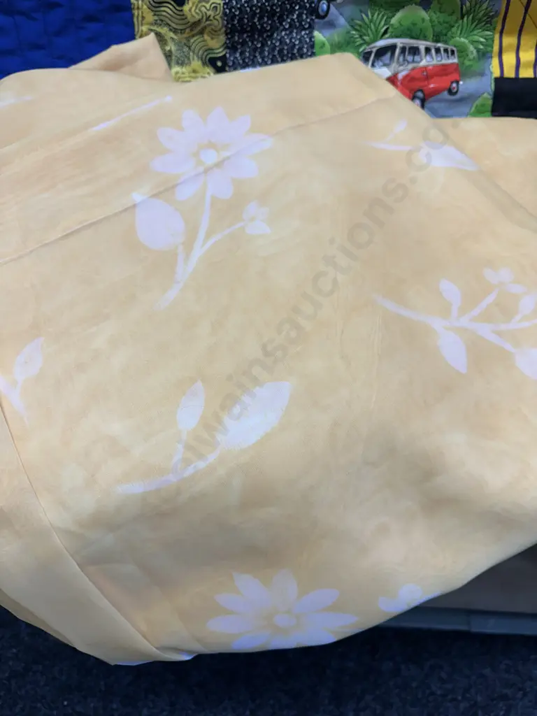 Patchwork Square 100x1000cm & Voile Fabric Including 4 Lengths W150,L360cm. Image 1++