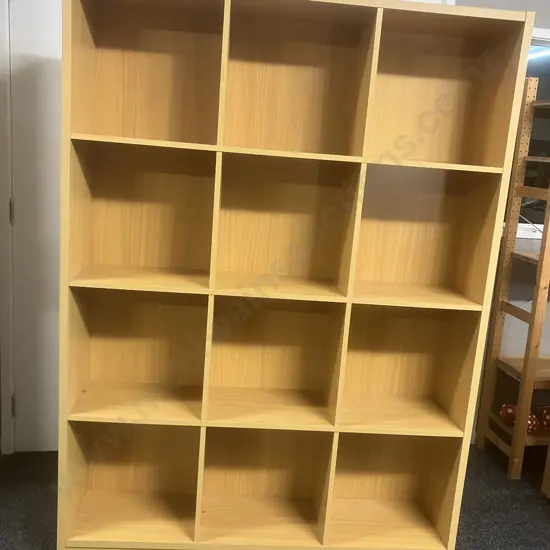 12 Cube Shelf Unit. H172.5 W125 D29cm
