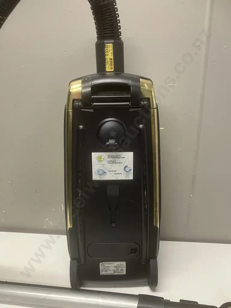 Sauber Excellence SE-400 Vacuum Cleaner With Accessories Image 1++