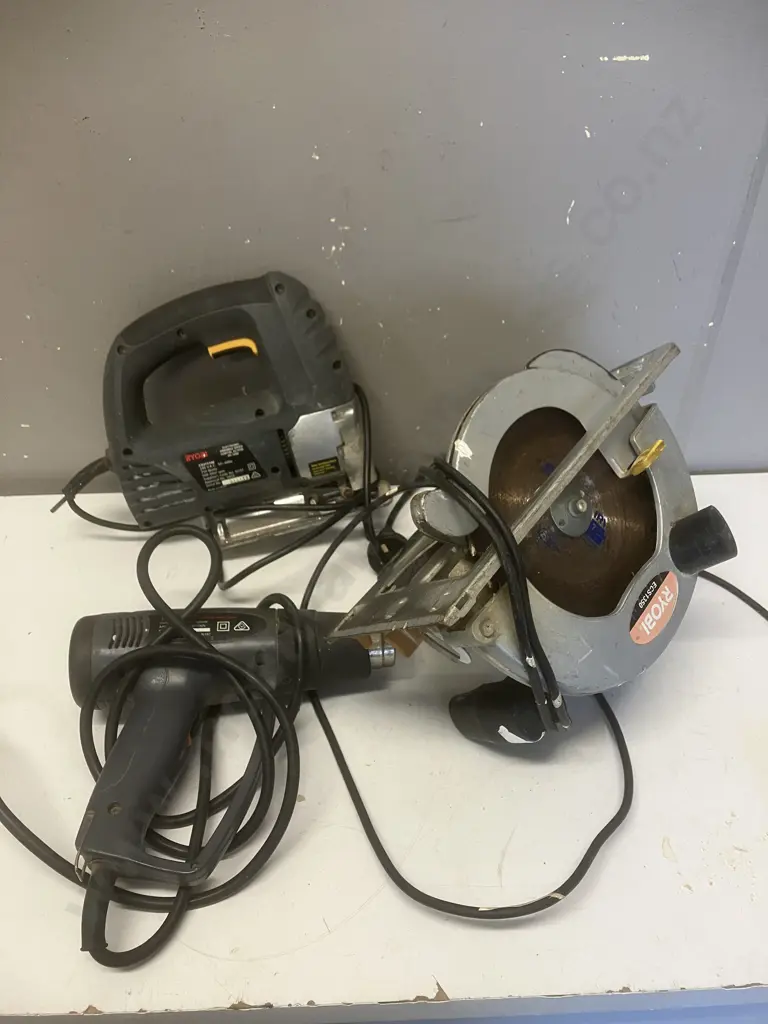 Ryobi Circular Saw ECS1350, Two Speed Heat Gun CPS1600, Command Force Jigsaw COJ7510E Image 1++