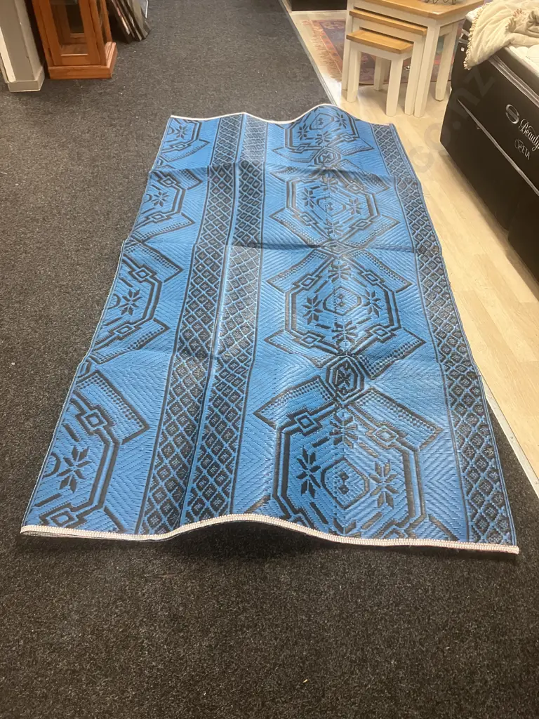 Blue & Black Woven Plastic Floor mat. 260 x 260cm Image 1++