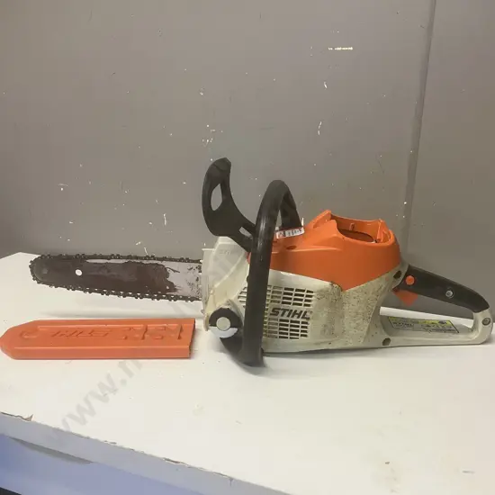 STIHL MSA 160 Battery Chainsaw Tool (No battery & charger)