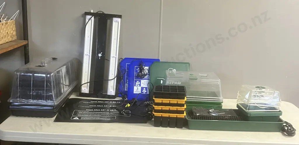 Propogation Items - LED Horticulture Light, Seed Raising Domes, Cell Trays, Heat Pads Etc Image 1++