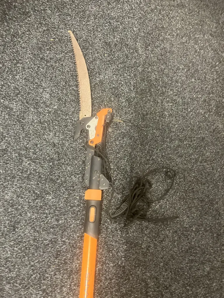 Fiskars Tree Pruner Image 1++