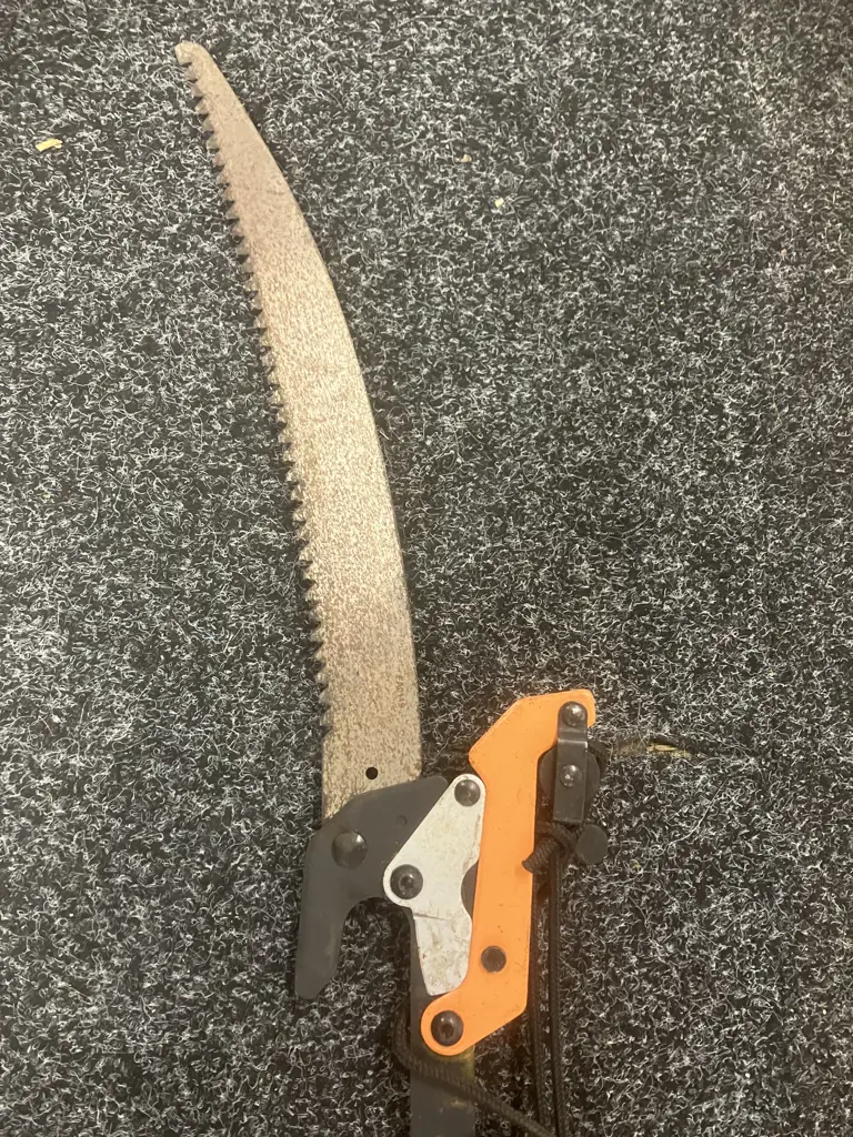 Fiskars Tree Pruner Image 1++