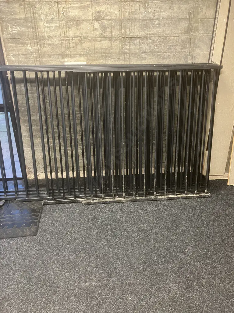 Black Aluminum 120cm High Fence Sections x 6 Assorted Lengths, 131cm Posts x 4 & 108 x 98cm Gate With 12.5cm Finials Image 1++
