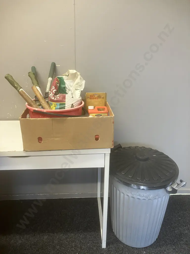 Box Lot Garden Sprays, Tools, Rubbish Bin, Timer Etc Image 1++