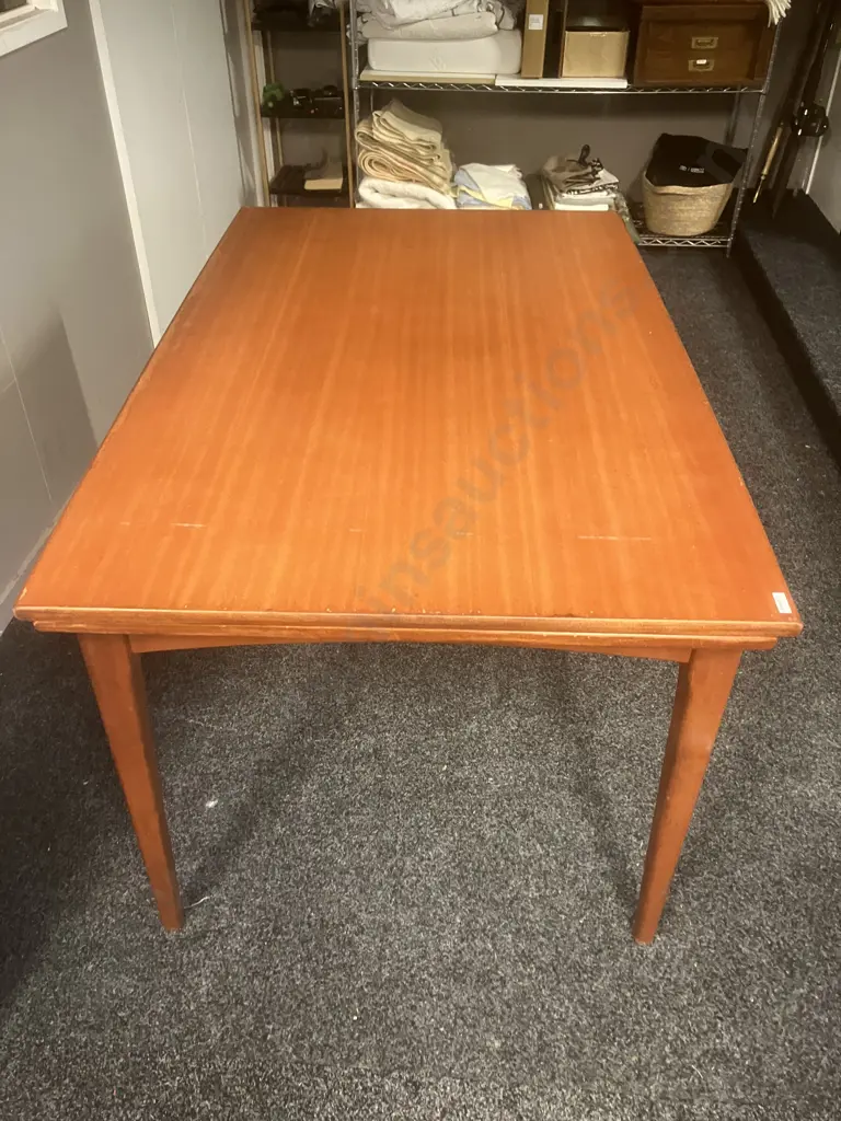 Mid-Century Mahogany Extension Dining Table. H72 W132 D83cm Image 1++