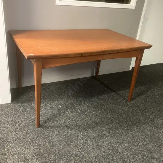 Mid-Century Mahogany Extension Dining Table. H72 W132 D83cm