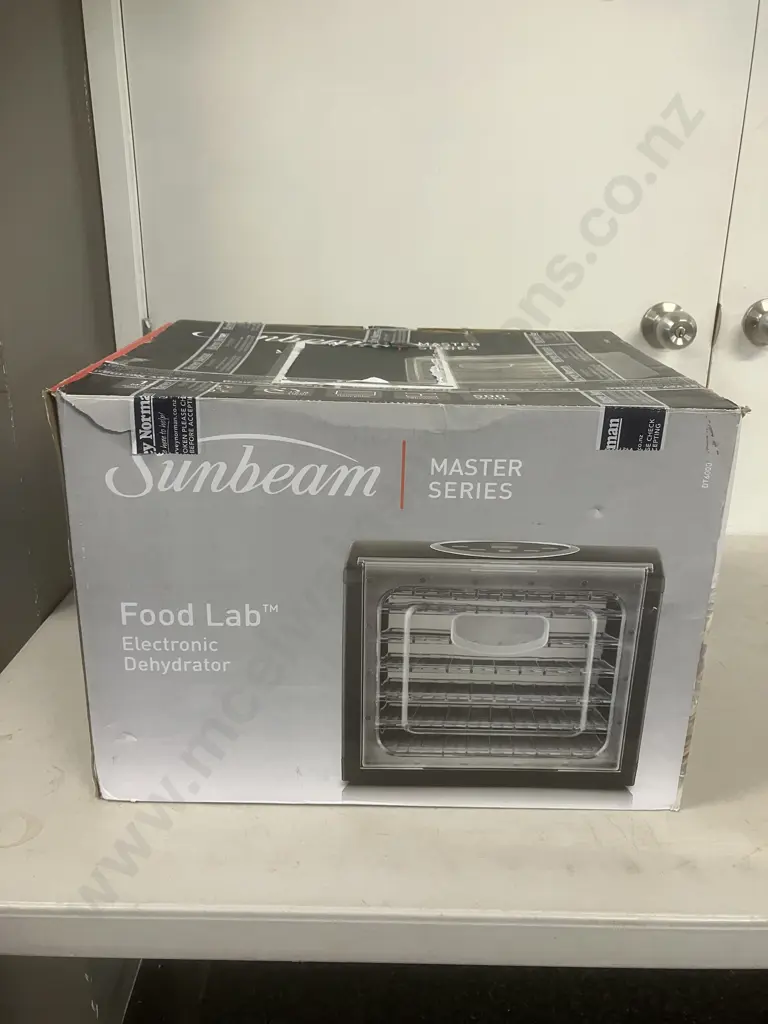 Sunbeam Food Lab Electronic Dehydrator DT600 Image 1++