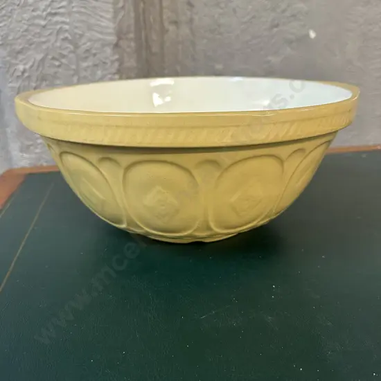 T.G Green Ltd 'Gripstand' Ceramic Mixing Bowl Diam33cm.