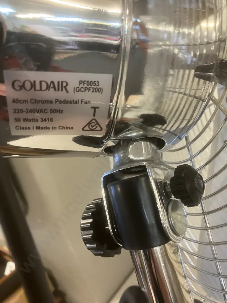 Goldair 40cm Chrome Pedestal Fan Image 1++