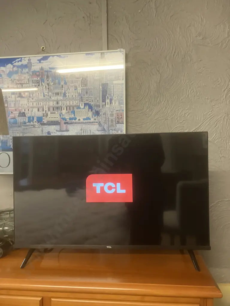TCL 32S615 32" HD Android Tv With Remote Image 1++