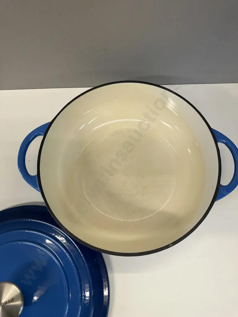 Blue Pyrolux Lidded Chef Pan/Casserole Dish Double Handled  Image 1++