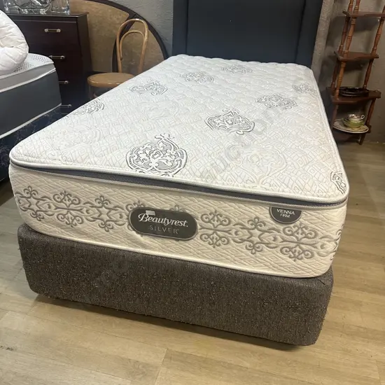 Ex Harvey Norman 2024 King Single Bed Beauty Rest Silver With Grey Fabric Head Board 