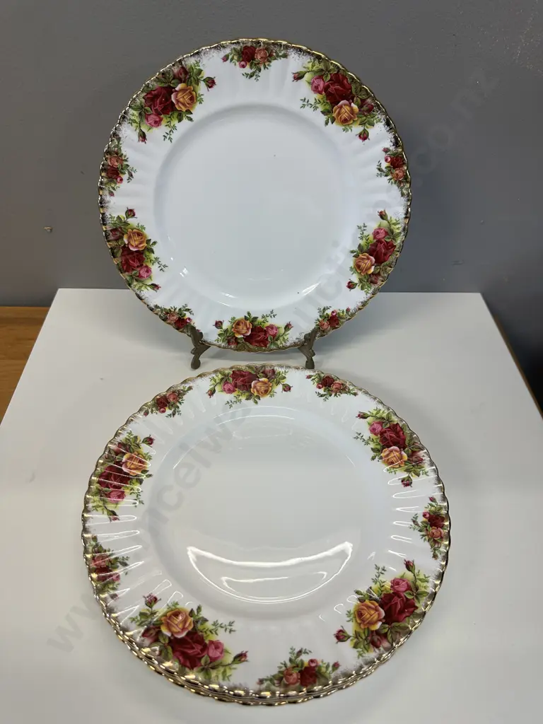 Royal Albert Old Country Roses Bone China Set Of Four Dinner Plates - Made in England. 1962-1973 Image 1++