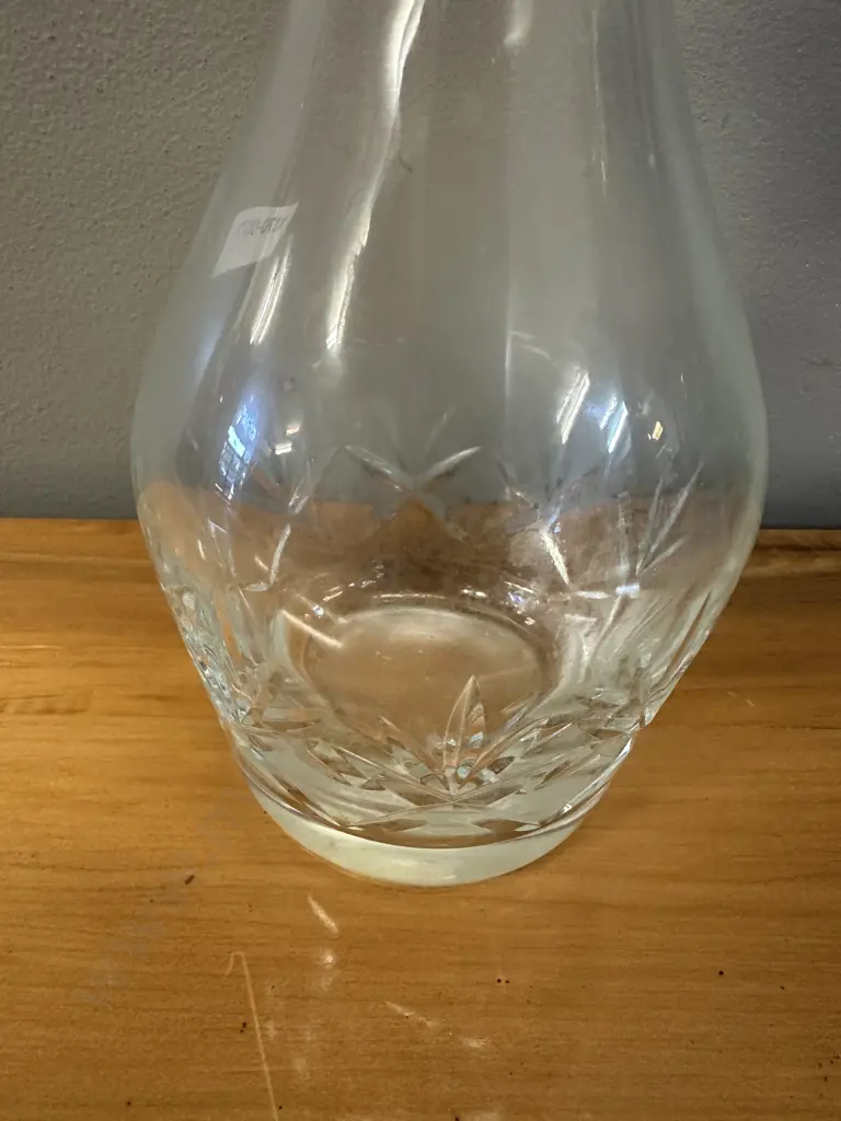 Vintage Crystal Decanter & Stopper Image 1++