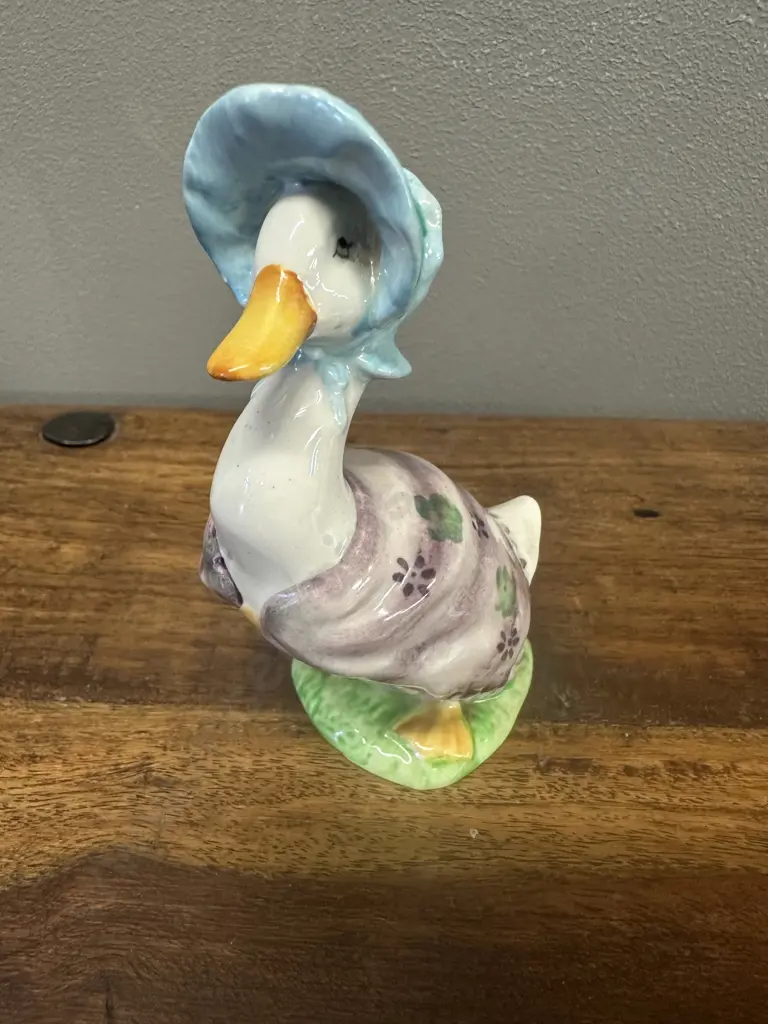 Beswick Beatrix Potter 'Jemina Puddleduck' Figurine H11cm. Image 1++