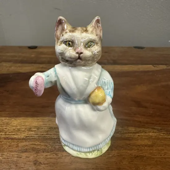 Beswick Beatrix Potter 'Tabitha Twichett' Figurine H9cm.
