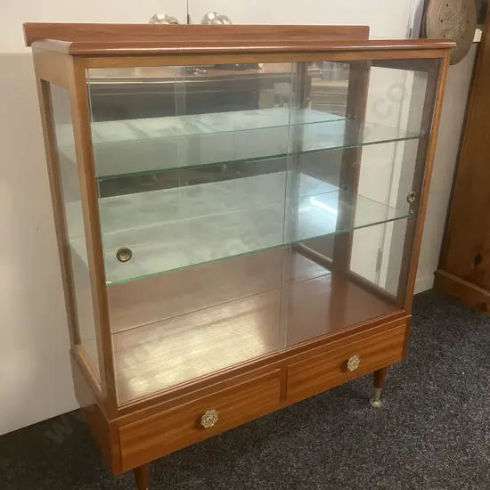 Mid-Century Mahogany China Cabinet, Mirror Backed, Glass Doors & Shelves, 2 Drawers In Base. H106 W90 D32cm