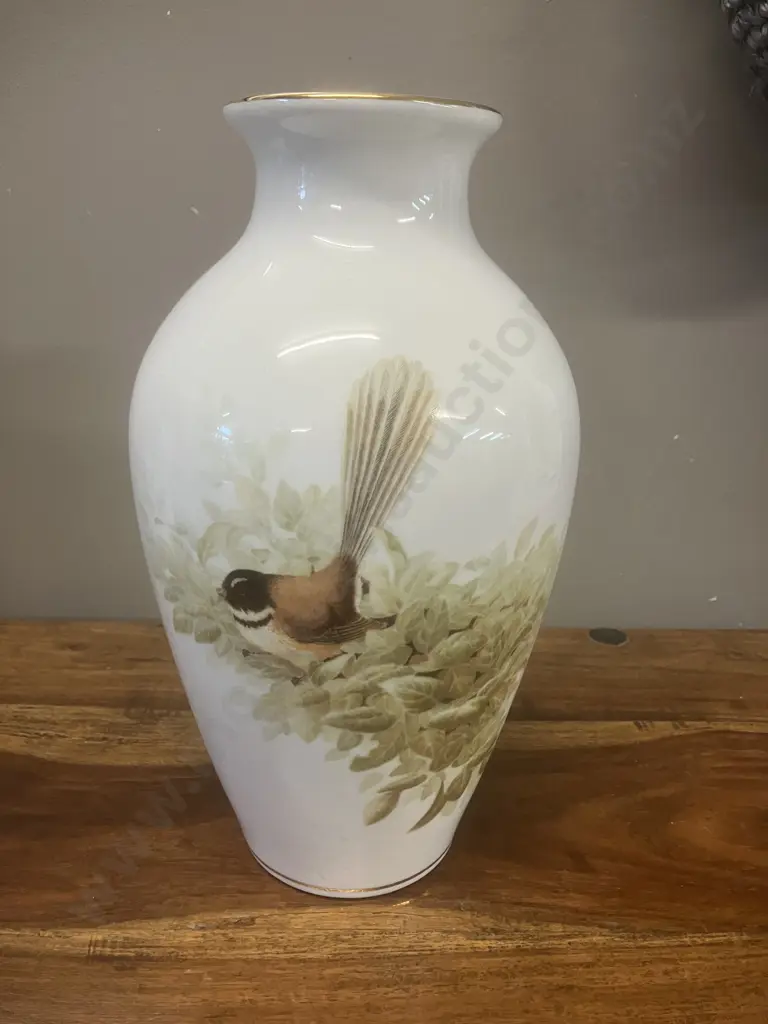 Porcelain Fantails Vase #282 by Raymond Fowler, Signed on Base. H26cm Image 1++