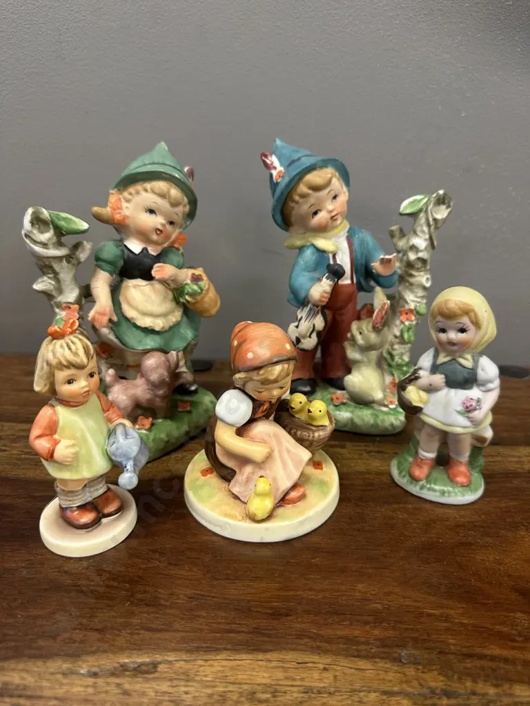 Selection Of Vintage Figurines Including Goebel Etc Image 1++
